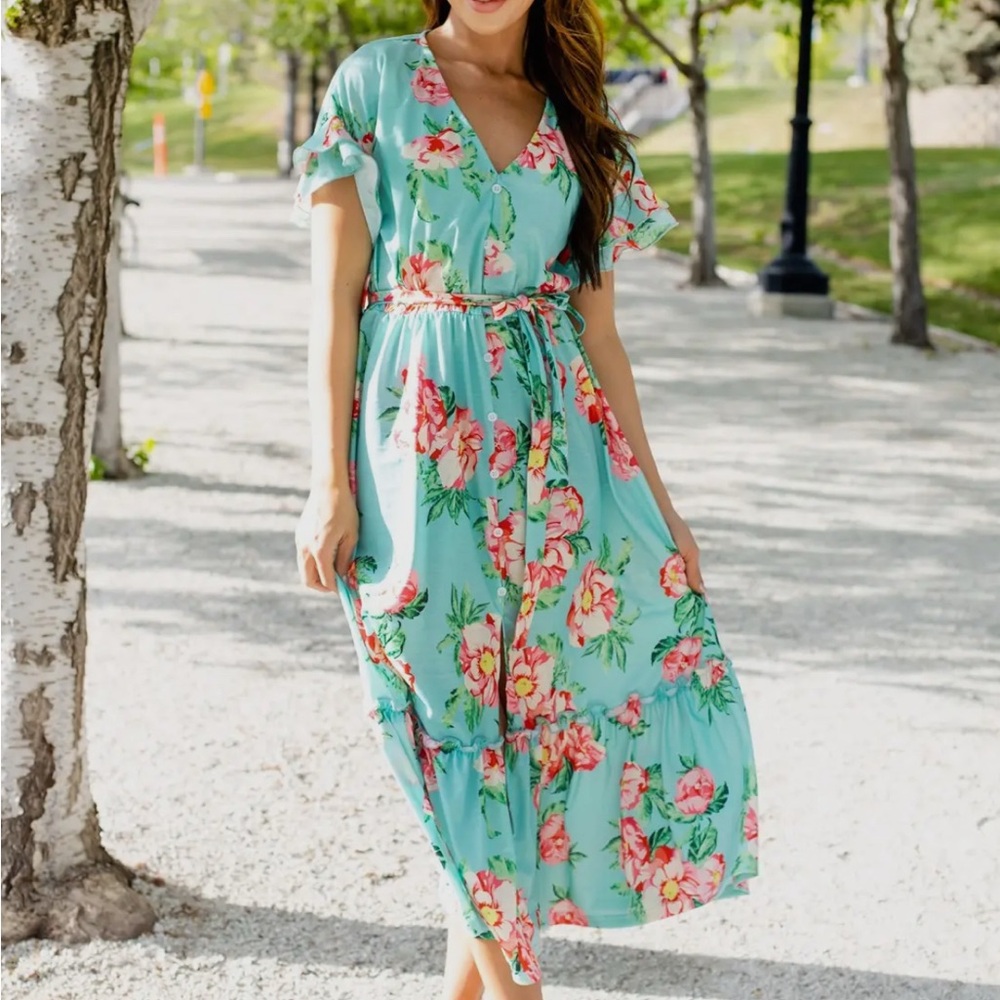Floral Print Maxi Dress in Mint